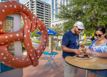 Pop-up Oktoberfest experience Wiesn in a Box rolls into Downtown Tampa