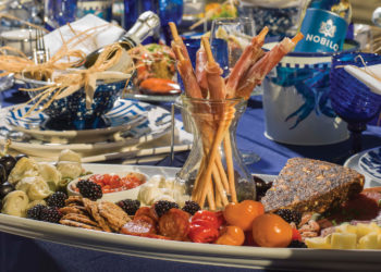 A Nantucket-Inspired Summer Tablescape