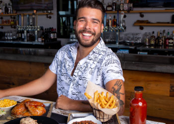 Cristian Davila: Food Blogger, @Tampa_Noms