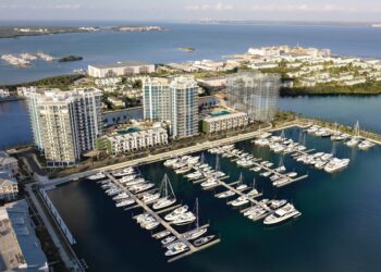 A Rare Gem in a Perfect Setting: Introducing Luna at Marina Pointe 